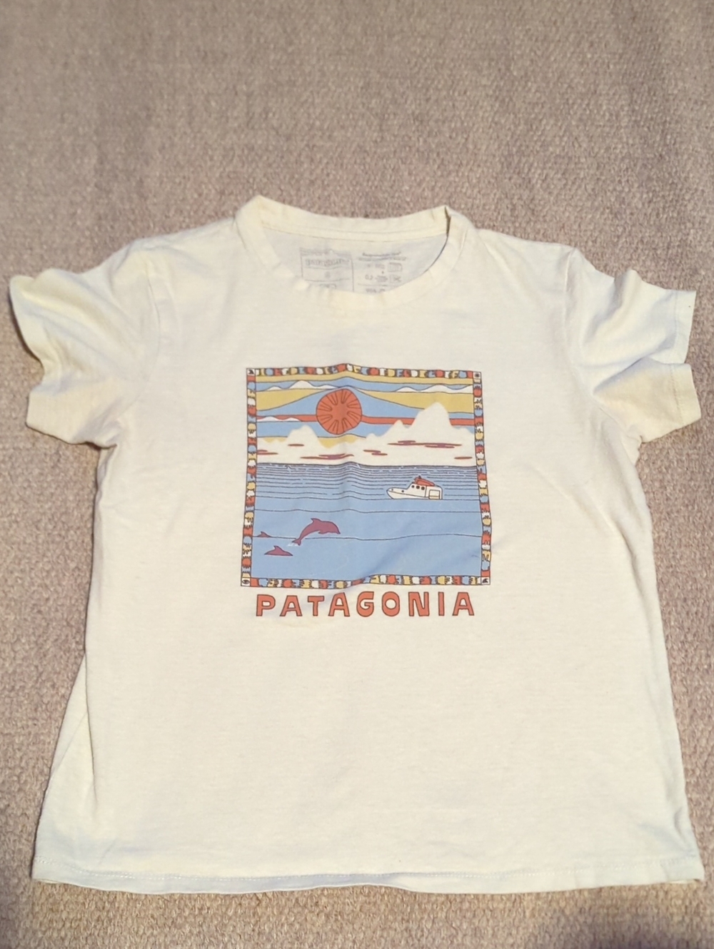Youth Patagonia Summit Swell Responsibili-tee Size Small. Birch White (Cream)